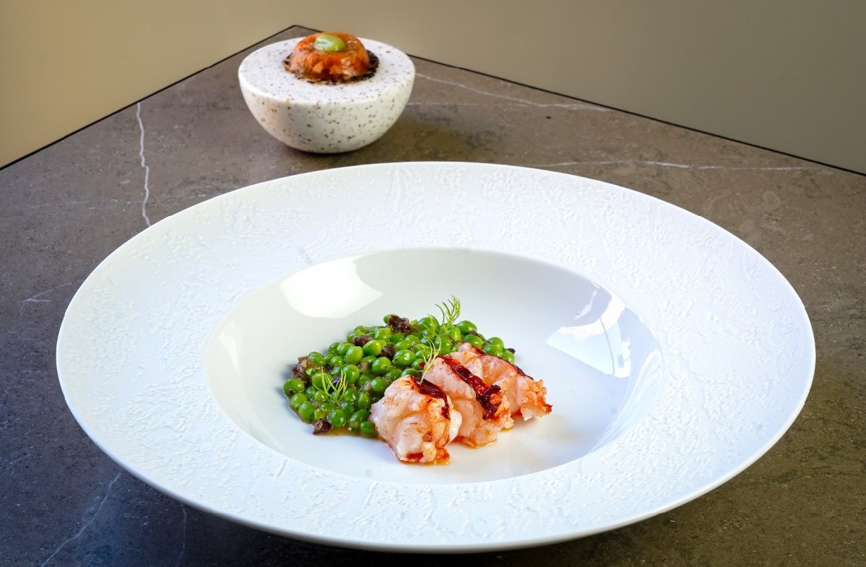 Petit pois du Maresme, homard, saucisse de perol